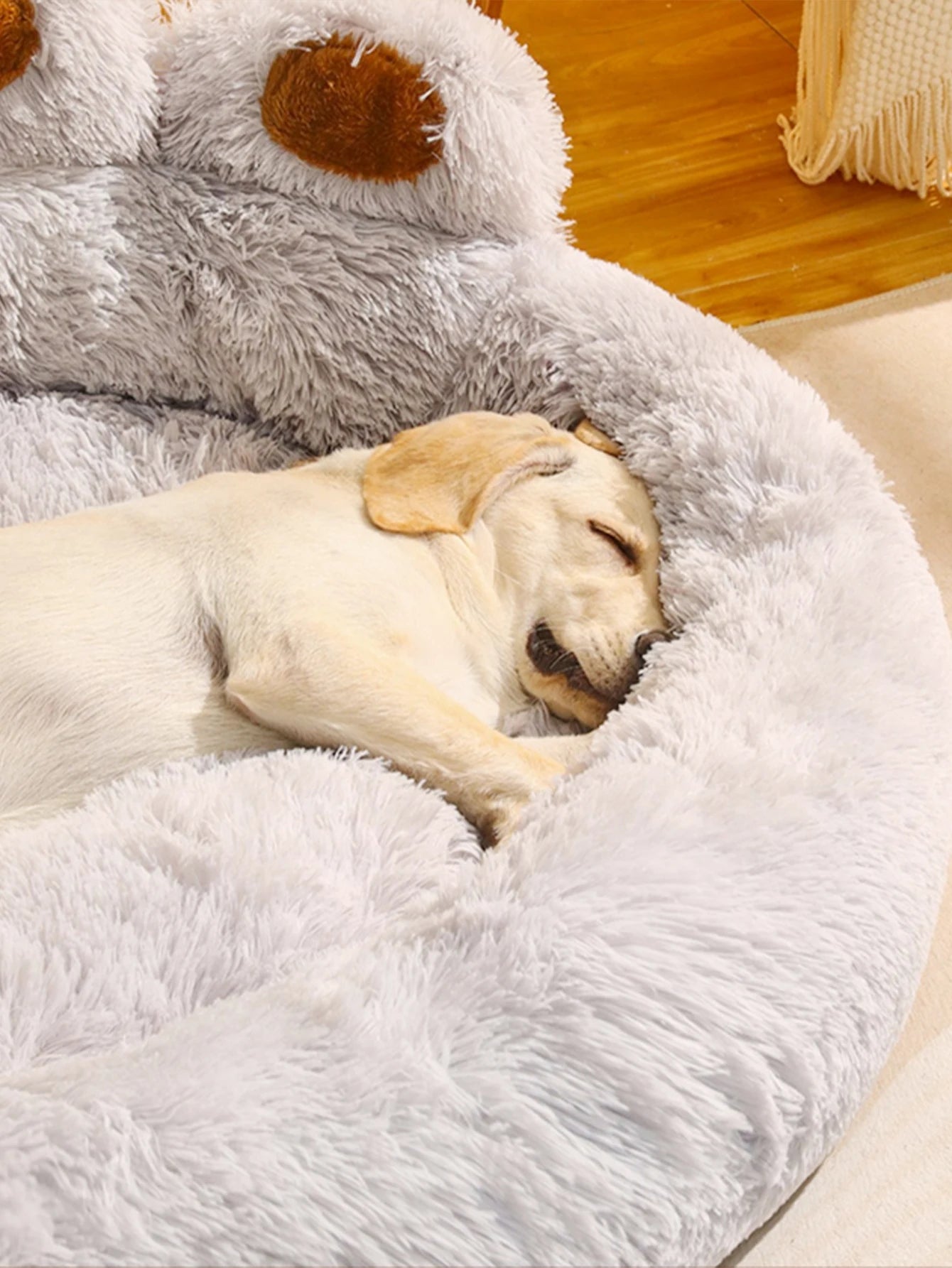 Fluffy Dog & Cat Bed Basket