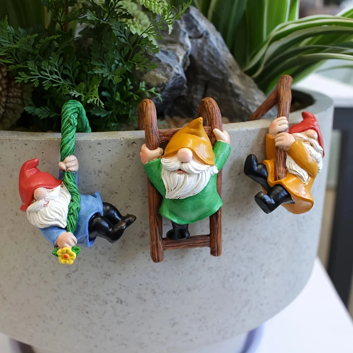 Resin Miniature Garden Dwarf Ornaments