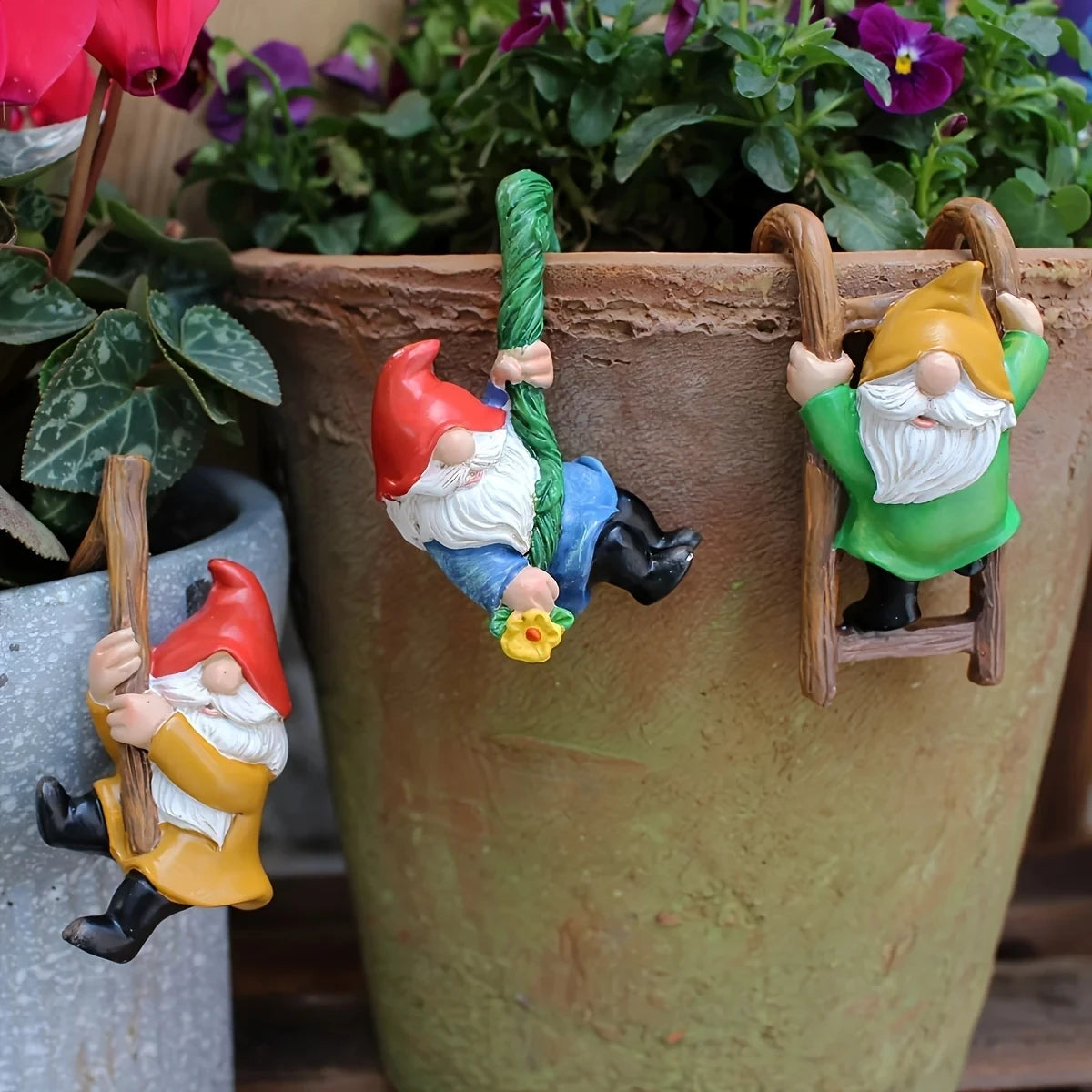 Resin Miniature Garden Dwarf Ornaments